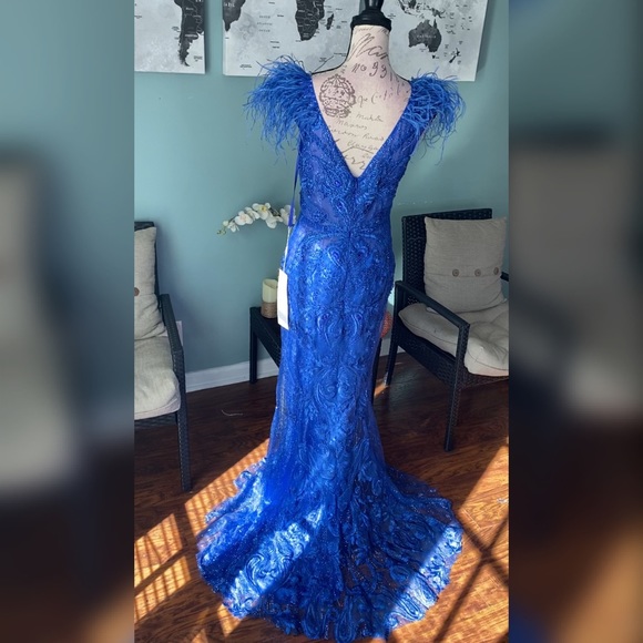 NWT cobalt blue Portia & Scarlett sparkly feather evening gown, prom or pageant - Picture 4 of 4